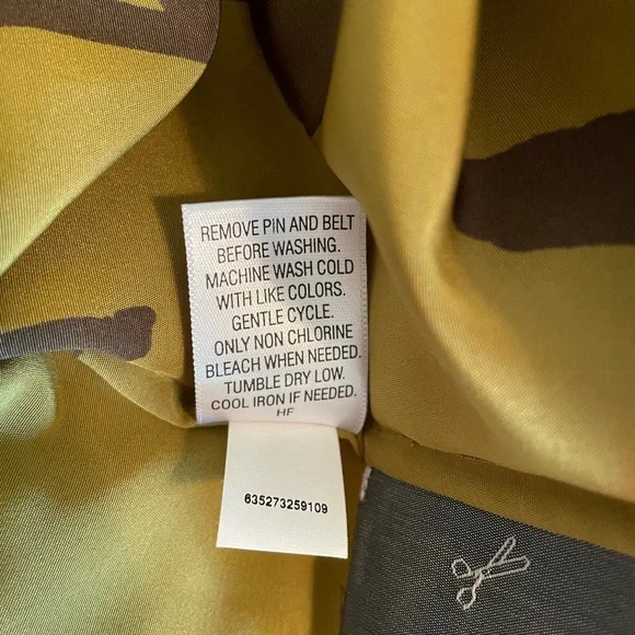 Simply Vera Wang forest green dress. NWT. Size 2. - Picture 4 of 9